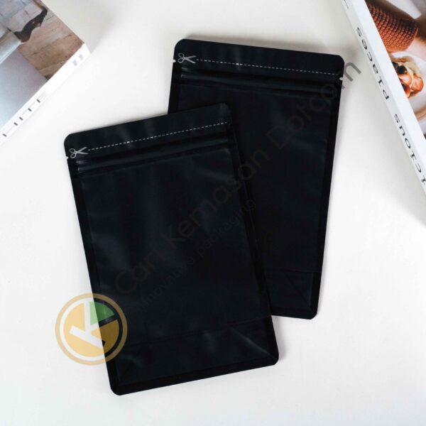Flat Bottom Hitam Ukuran 130 x 200 x 70 mm - Image 2