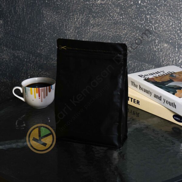 Flat Bottom Hitam Ukuran 130 x 200 x 70 mm - Image 4