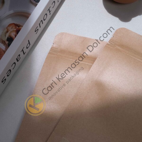 Standing Pouch Kraft Paper Ziplock + Window Coklat Ukuran 140 x 200 mm - Image 2