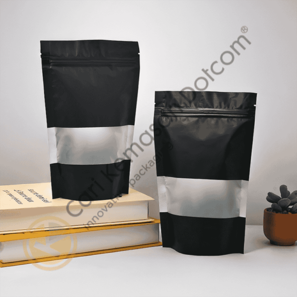 Standing Pouch Ziplock Window Hitam Ukuran 160 x 240 mm - Image 2